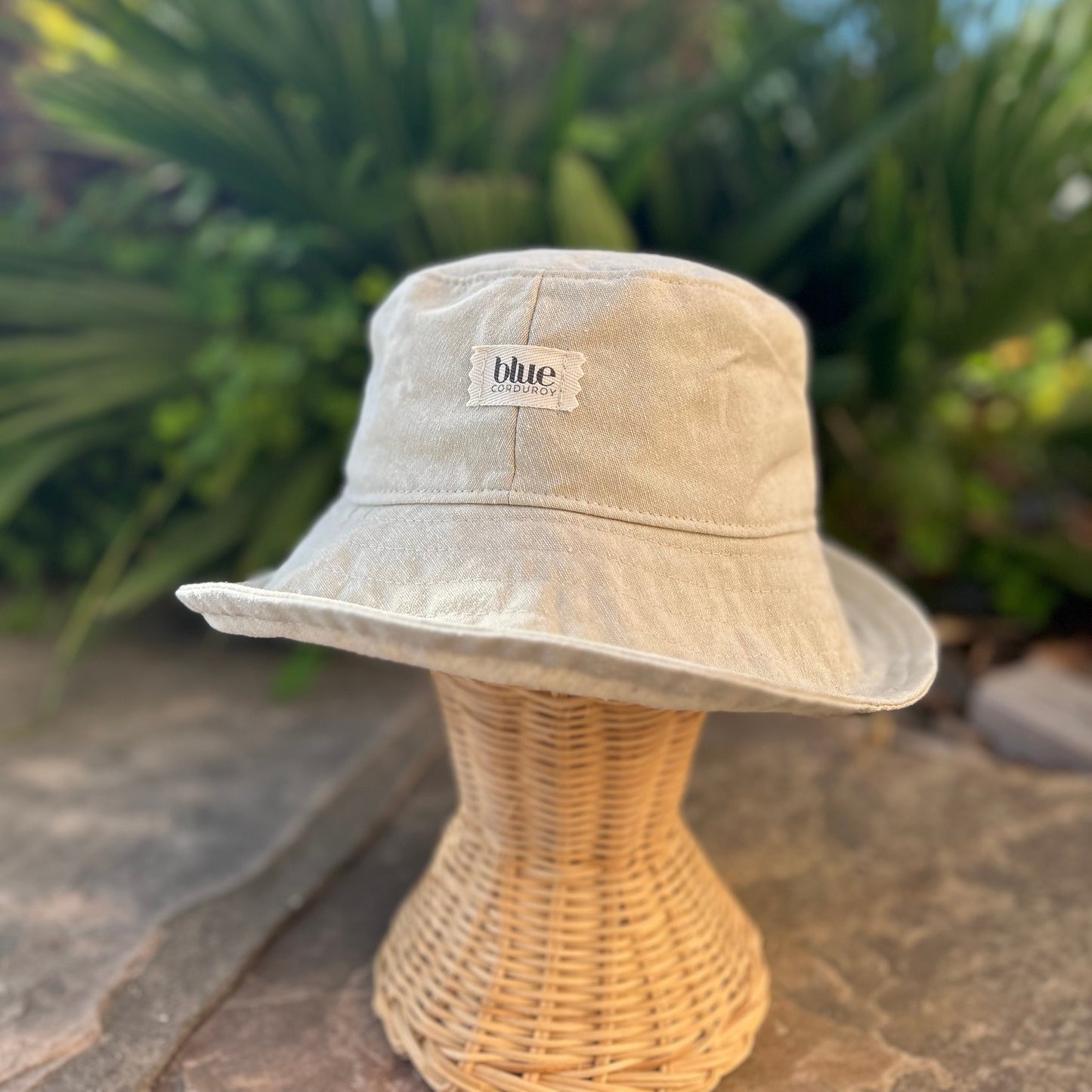 Linen Medium Brim Bucket Hat - Beige