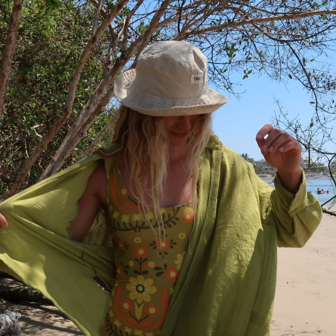 Linen Medium Brim Bucket Hat - Beige