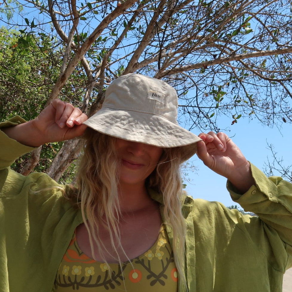 Linen Medium Brim Bucket Hat - Beige