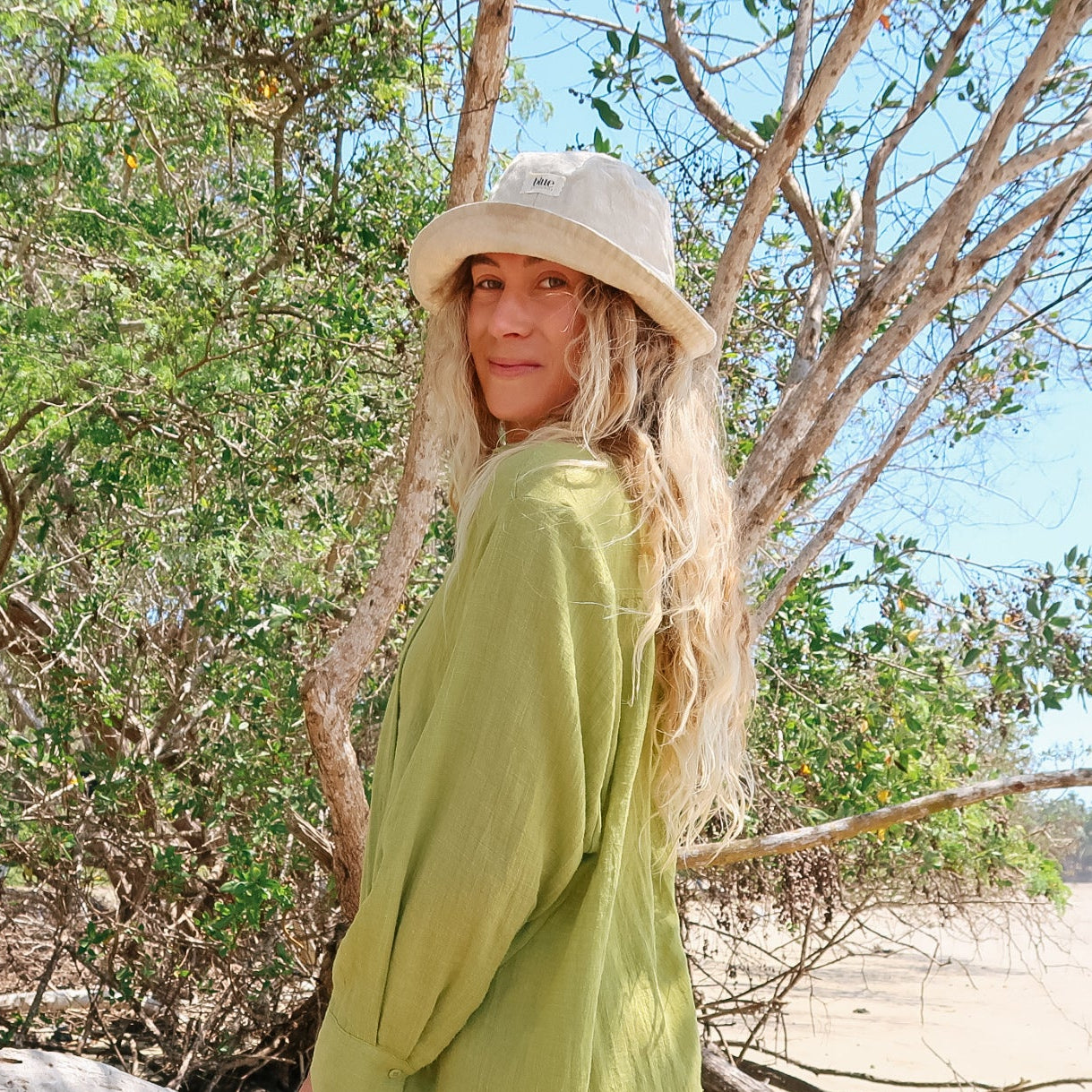 Linen Medium Brim Bucket Hat - Beige