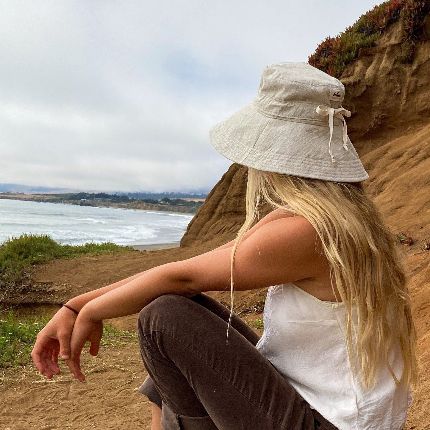 Wide Brim Sun Hat with Adjustable Tie, Linen Summer Hat for Women, Foldable Hat for Vacation, Beach Gift for Her, Beige Fabric Hat