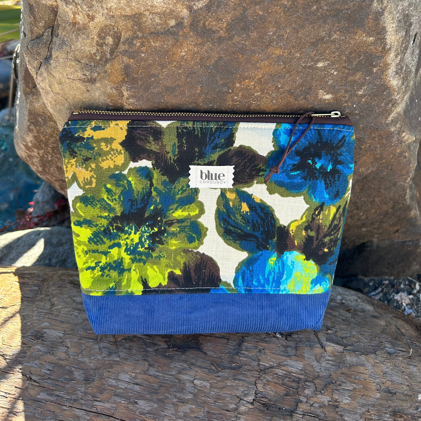 Zipper Pouch - Vintage Blue Floral